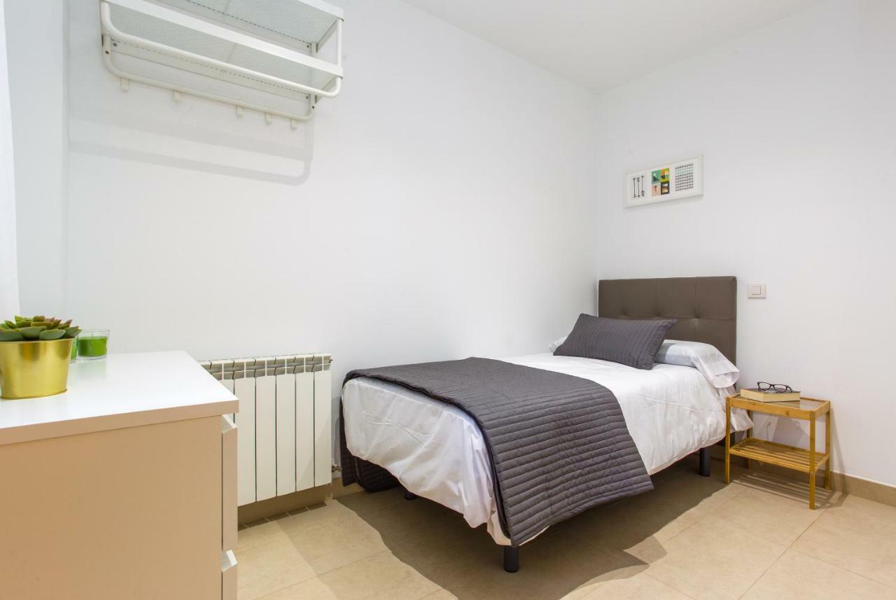 Feriapiso Apartments Palmer L'Hospitalet de Llobregat Ngoại thất bức ảnh